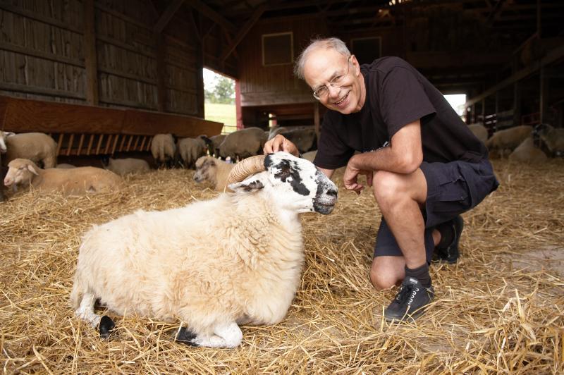 Peter Singer